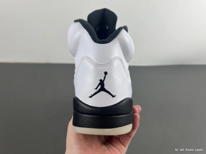 'WHITE AIR JORDAN DD0587-110 5 BLACK' RETRO 0727